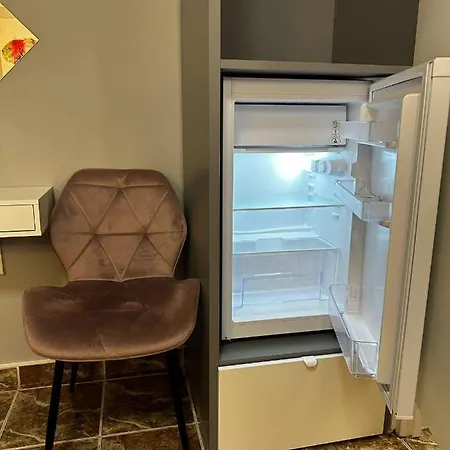 One Decebal Apartment *