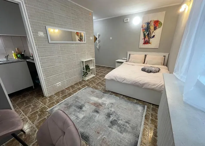 One Decebal * ブカレスト